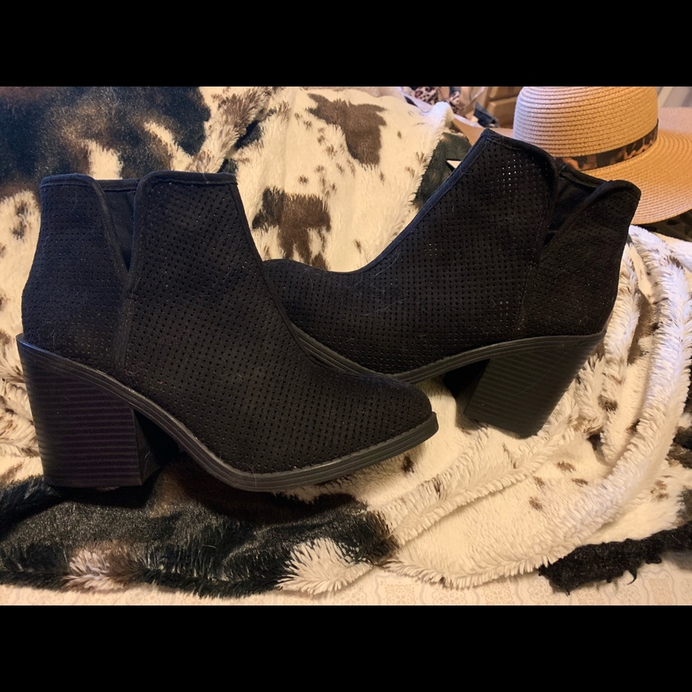 Soda booties